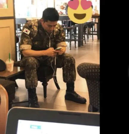 ▲玉澤演放棄綠卡入伍，當時震驚一堆韓國民眾。（圖／翻攝自IG）