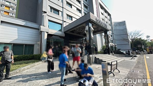 ▲▼高雄一家連鎖飯店發生火警，飯店緊急疏散旅客             。（圖／記者吳世龍攝）