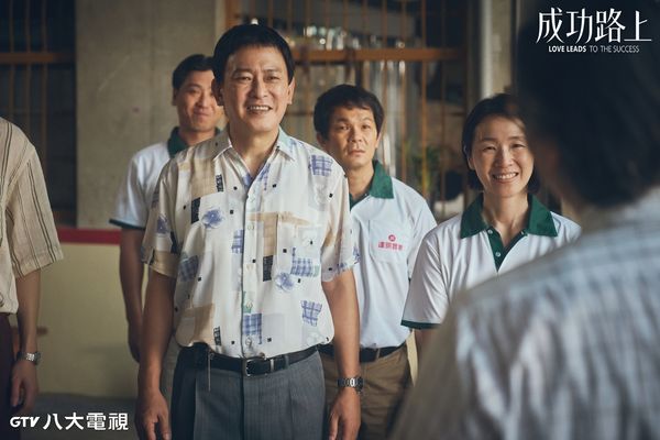 ▲《成功路上》由王識賢（左起）、李程彬、張詩盈、吳翰林主演。（圖／八大電視提供）