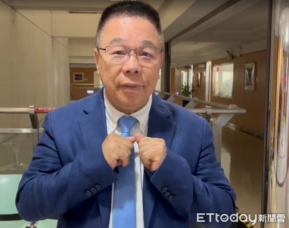 ▲前行政院發言人陳宗彥被控接受性招待涉貪污案，台南地院以罪證不足判無罪，國民黨蔡育輝議員認為陳宗彥是「國王的人馬」，判無罪對社會無法交代。（圖／記者林東良翻攝，下同）