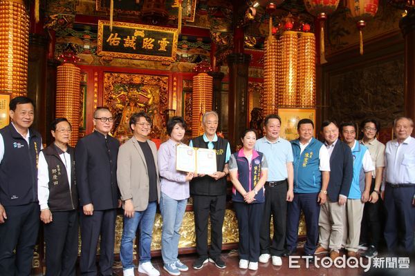 ▲台東縣府完成天后宮土地贈與。（圖／記者楊漢聲翻攝）