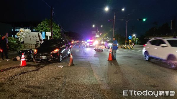 ▲▼高雄市林園區鳳林一路與會結路口發生車禍。（圖／記者吳奕靖翻攝）