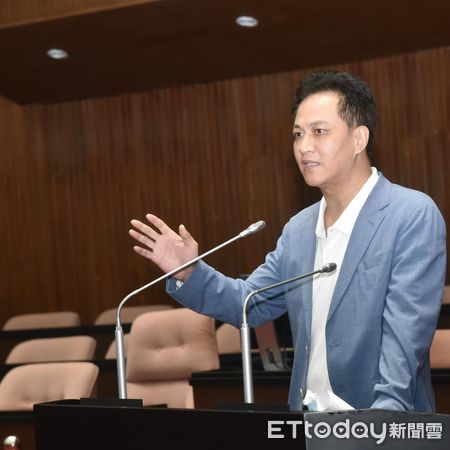 ▲罷團推動罷免苗栗立委邱鎮軍失利，15日得知連署站被邱提告，質疑秋後算帳；邱認不實指控、不會姑息。（圖／記者楊永盛攝）