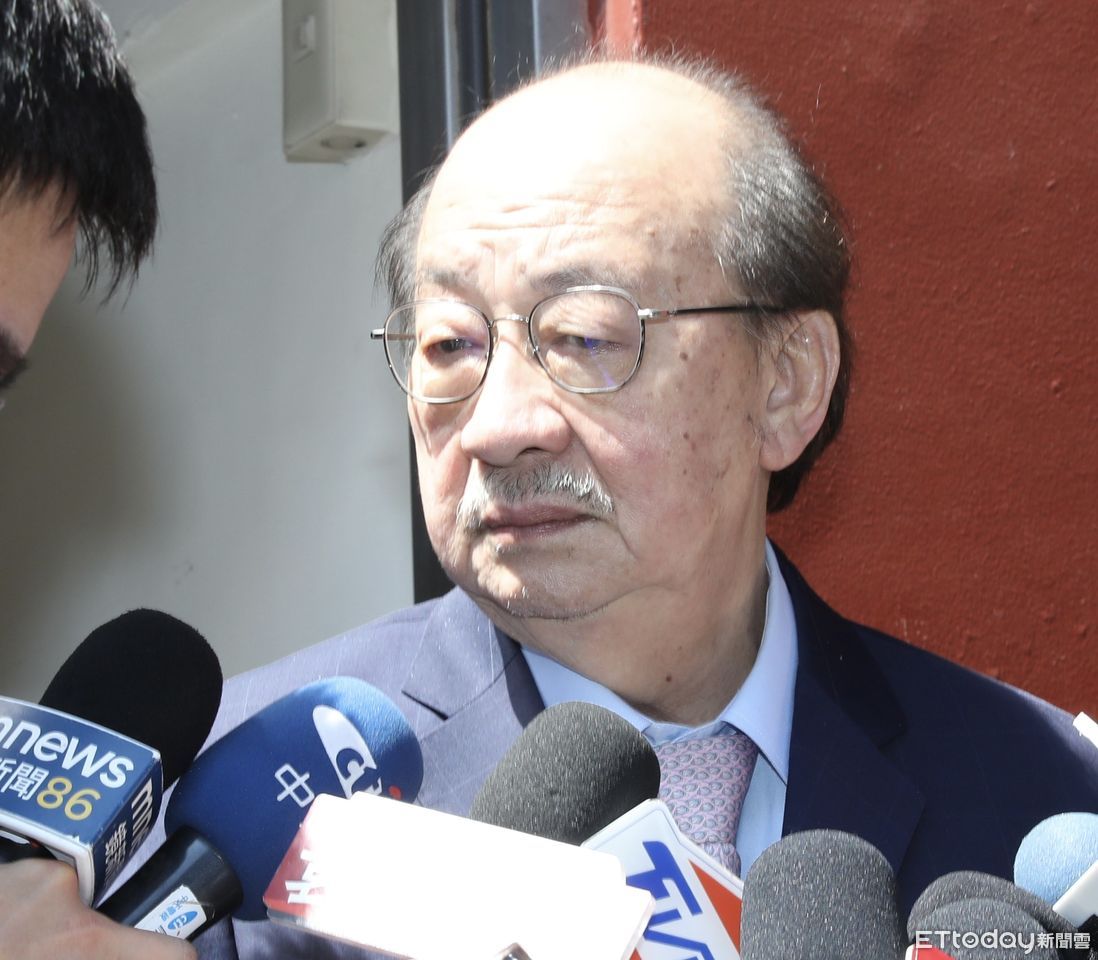 [討論] 柯建銘吐槽周玉蔻：你這問題太幼稚！