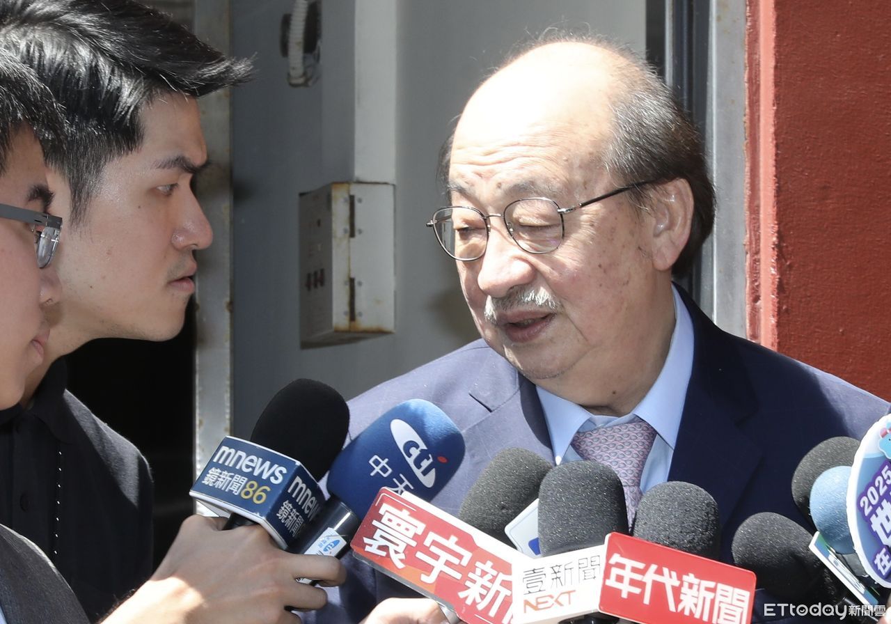 柯建銘直接喊7/26、8/23罷免投票　王鴻薇：是中選會太上皇？