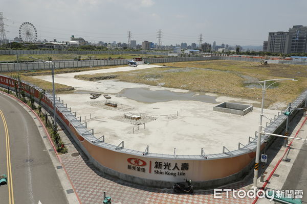 ▲▼媒體盛傳輝達台灣總部已確定落腳在北士科，位置選定在新光人壽所取得的T17、T18基地。圖為新光人壽位在北士科的T17、T18鳥瞰圖，基地方正且已完成整地。（圖／記者湯興漢攝）