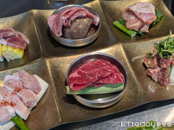 ▲王品韓式烤肉「金咕」升級菜單。（圖／記者黃士原攝）