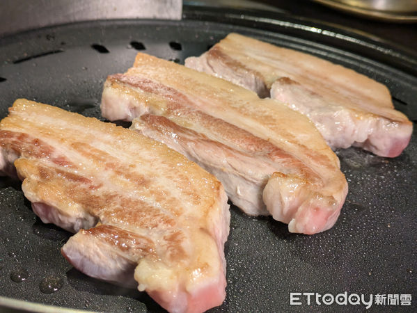 ▲王品韓式烤肉「金咕」升級菜單。（圖／記者黃士原攝）