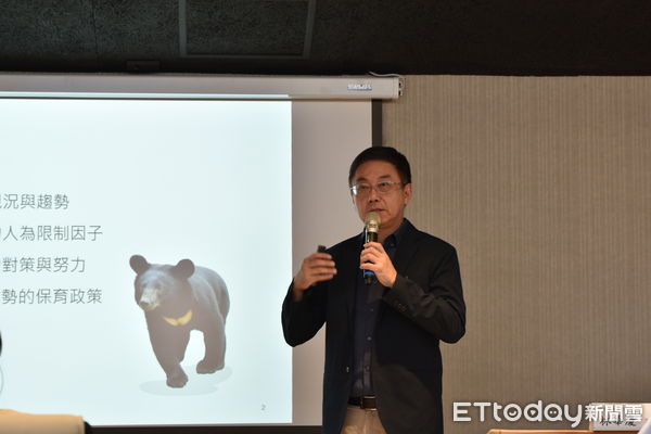 ▲▼台灣黑熊變多分布更廣，保育目標首重人熊和平共處。（圖／農業部林業及自然保育署提供）