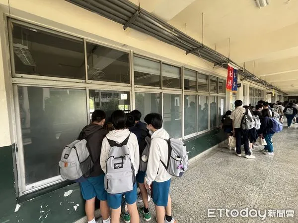 ▲▼114年國中教育會考明天登場，今天下午開放看考場。（圖／記者許敏溶攝）