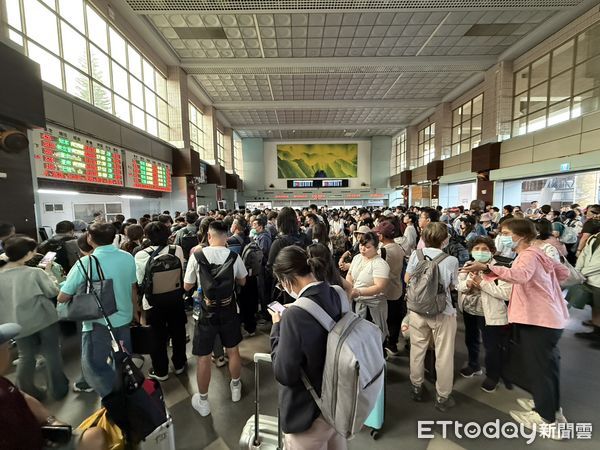 ▲▼台鐵枋山至加祿段今(16)日下午，發生電車線斷落意外，造成多輛班次延誤  。（圖／記者潘鳳威攝）