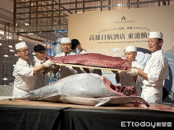 ▲▼高雄日航酒店上演黑鮪魚解體秀。（圖／記者許宥孺攝）