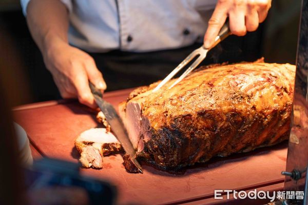 ▲爐烤加拿大AAA級肋眼牛排。（圖／義大皇家酒店提供）