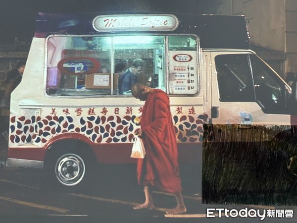 ▲▼高美館與名導蔡明亮合作，推出《行者十步》展覽。（圖／記者許宥孺攝）