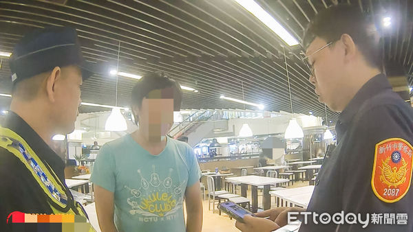 ▲▼李男(淺藍衣服)落網後對提問大多保持沉默，法辦後遭羈押。（圖／翻攝自新竹市府網站)