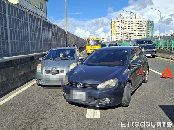 ▲▼             台88西向2.7公里處4台車發生車禍。（圖／記者吳奕靖翻攝）