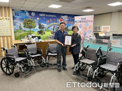 全縣身心障和老年人口逾21% 南投子弟捐特製型輪椅回饋故鄉