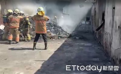永康工廠驚傳火警! 1樓廢棄物燃燒無人傷亡