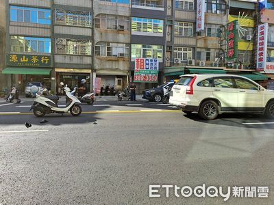 快訊／高雄男穿越馬路遭休旅車撞飛　頭撞擋風玻璃搶救不治