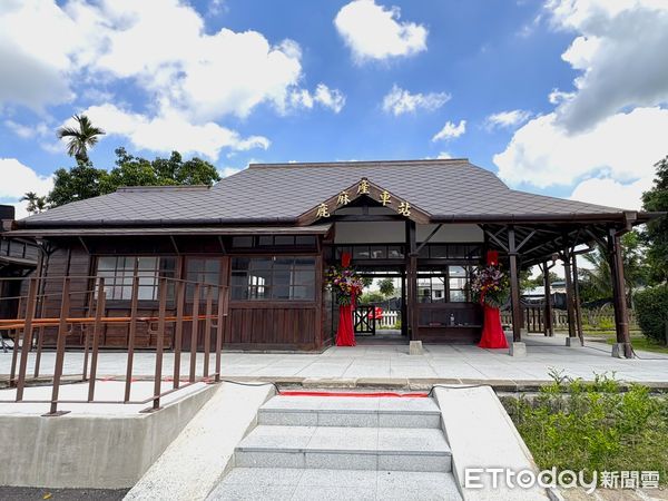 ▲▼ 阿里山林鐵鹿麻產車站整修完工，秋田犬「波吉」化身百年車站實習站長  。（圖／嘉義縣政府提供）