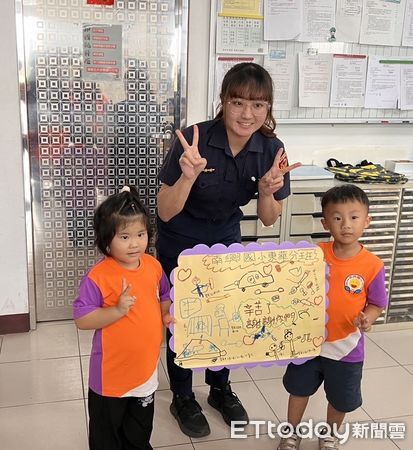 ▲▼ 【幼兒園師生派出所參訪 體驗布袋警工作日常】   。（圖／布袋分局提供）