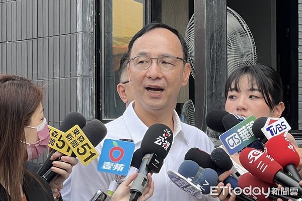 ▲▼國民黨主席朱立倫出席「反惡霸、戰獨裁」台北市士林北投場政策說明會。（圖／記者鄭佩玟攝）