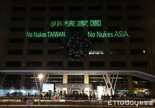 ▲核能電力降至0，高雄3座火力發電廠重啟運作，台電挨轟「偷開」急澄清依法行政。（圖／記者林挺弘攝）