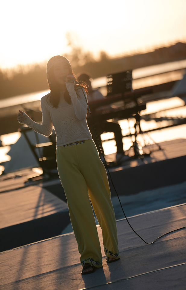 ▲▼田馥甄《田調》Live in life野地小巡演，台南井仔腳瓦盤鹽田。（圖／何樂音樂提供）