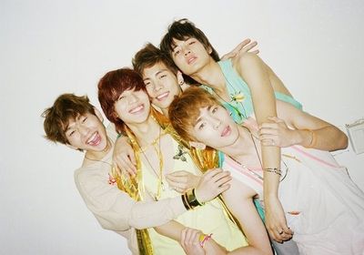 SHINee新歌「鐘鉉生前作詞作曲」　網淚崩：沒想到能再聽到你做的歌