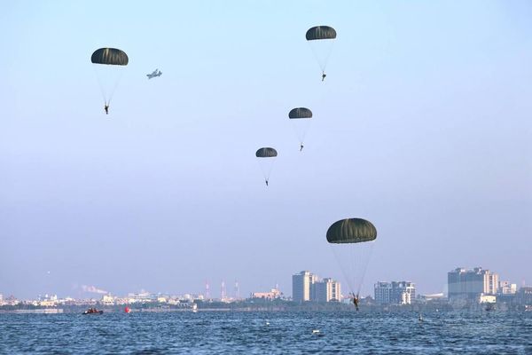 特種地形跳傘訓練班　增添全方位空降作戰生力軍。
