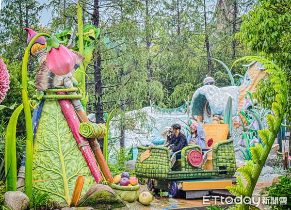 ▲▼東京迪士尼海洋夢幻泉鄉小飛俠夢幻島園區遊樂設施「奇妙仙子妙妙小車」。（圖／記者蔡玟君攝）