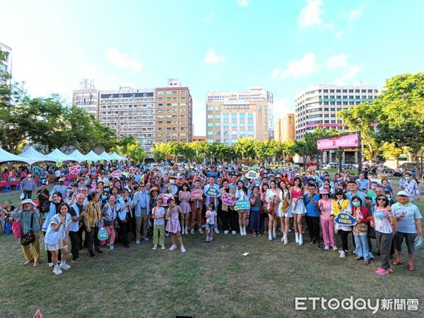 ▲▼康康、方順吉助陣！高雄公益親子派對週末落幕　吸近千人參與。（圖／記者賴文萱翻攝）