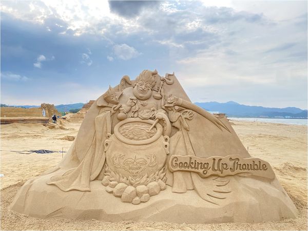▲沙雕展中也難得出現迪士尼反派角色。（圖／翻攝自福容大飯店 福隆）
