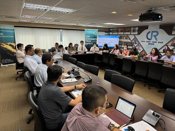 ▲航港局偕同驗船中心拜訪航商，研討強化安全管理機制作法。（圖／航港局提供）