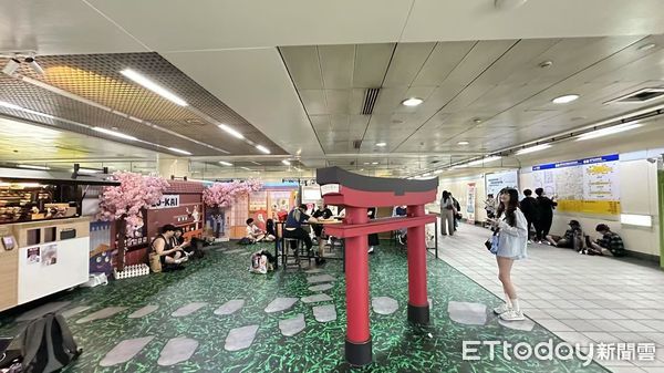 ▲▼ 台灣研發AI拉麵、珍奶自動販賣機，創始人林志鴻訪問、進軍大陸市場            。（圖／記者任以芳攝、Yo-Kai Express提供）