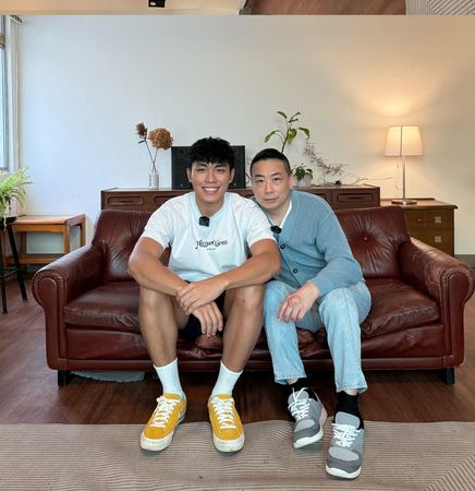 ▲▼ 王ADEN將爸媽催淚的愛情故事寫成歌。（圖／愛騰音樂有限公司提供）