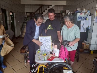國小女童車禍半身不遂 鄭銘謙感動祝福:她想跟阿嬤去跳舞