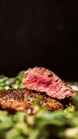 ▲▼「5種食物」少吃　幫助減少夏日汗味和體味             。（圖／Unsplash）