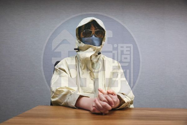 宋小姐指控王文洋與她生下1子，她接受本刊專訪，表示希望孩子認祖歸宗卻遭羞辱，只好提告討公道。