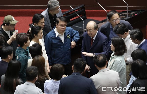 ▲大罷免第一波第三階段投票，將在7月26日登場，民進黨團則須第一波進入第三階段罷免投票，。（資料照／記者屠惠剛攝）