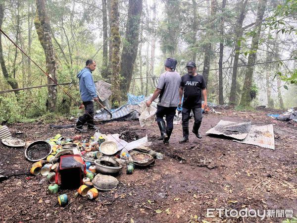 ▲▼花蓮分署協同登山協會加設指示牌，另於峭壁、崩塌處加設攀繩，保障山友安全。（圖／花蓮分署提供，下同）