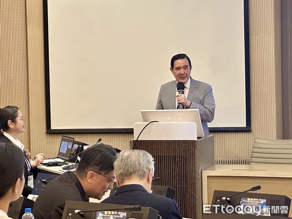 ▲▼前總統馬英九出席研討會。（圖／記者蔡紹堅攝）