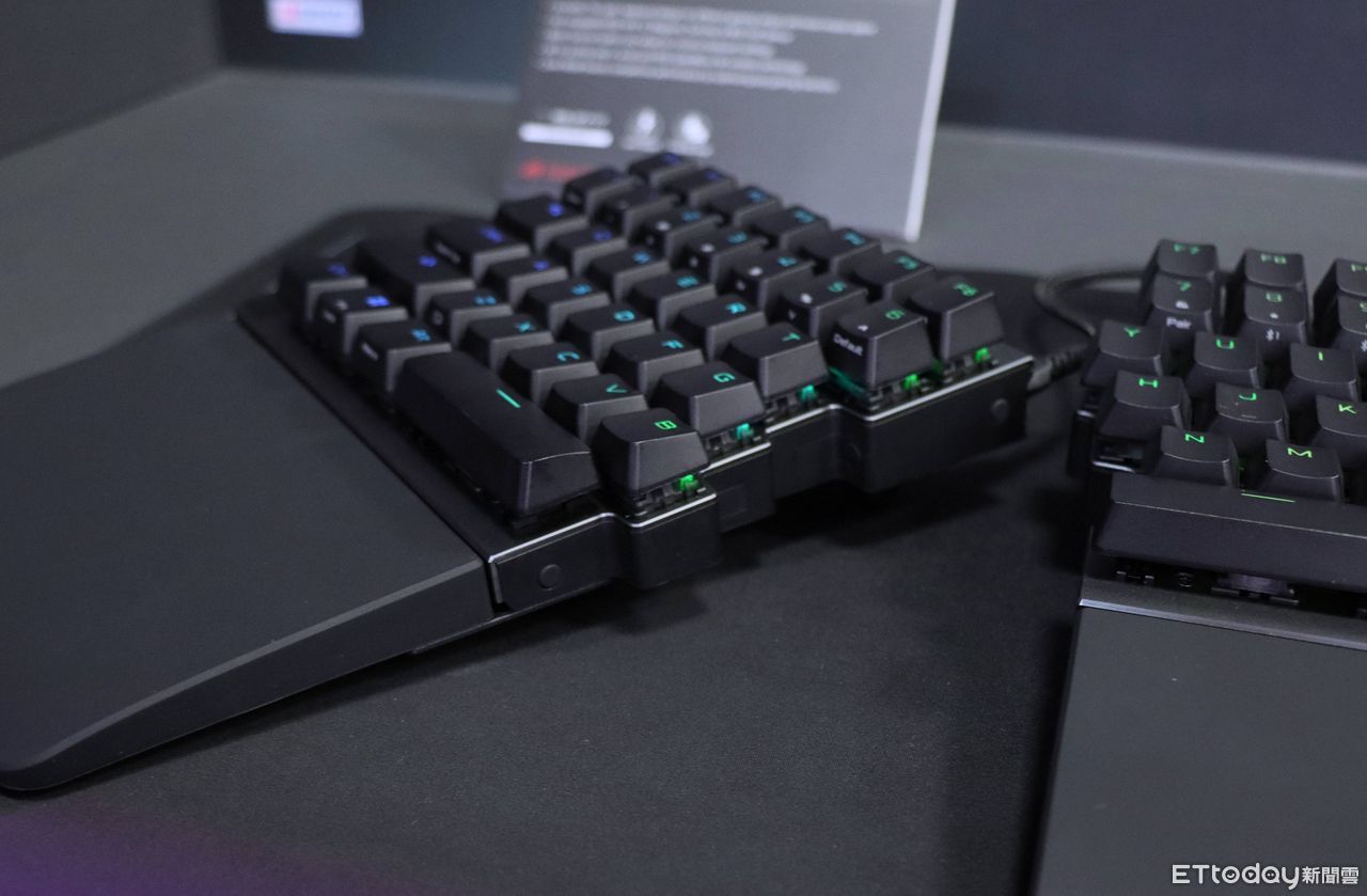 ▲▼      ROG,新品       。（圖／記者蘇晟彥攝）
