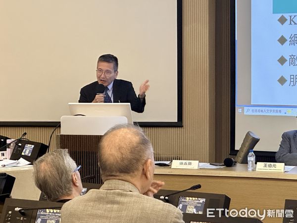 ▲▼淡江大學兩岸關係研究中心主任張五岳。（圖／記者蔡紹堅攝）