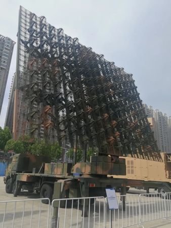▲▼大陸最新展出三種反隱身雷達。（圖／翻攝樞密院十號公眾號）
