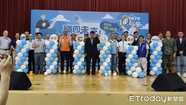 ▲▼         金門大學與勞動部北分署金門就業中心 盛大舉行徵才博覽會60家商家提供1400職缺     。（圖／記者林名揚翻攝）