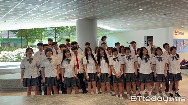 ▲▼   用〈茉莉花〉與〈明天會更好〉的歌聲開展新加坡國際交流之窗~永慶高中前進新加坡基督堂中學 展開溫暖與希望的國際交流之旅   。（圖／永慶高中提供）