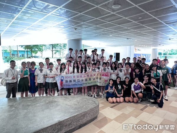 ▲▼   用〈茉莉花〉與〈明天會更好〉的歌聲開展新加坡國際交流之窗~永慶高中前進新加坡基督堂中學 展開溫暖與希望的國際交流之旅   。（圖／永慶高中提供）