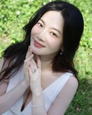 ▲曾之喬首次曬出寶寶全身照。（圖／翻攝自曾之喬臉書）