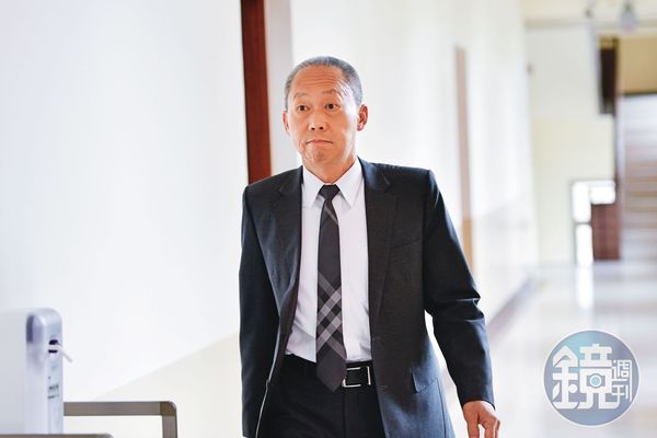 中科院院長李世強在立法院答詢澄清表示，檢驗時主動發現廠商使用中國製的晶片與記憶卡，已要求廠商更換。